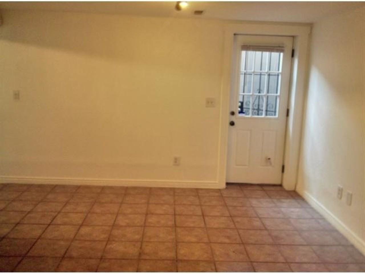 2015 Marshall Street - Photo 6 of 23