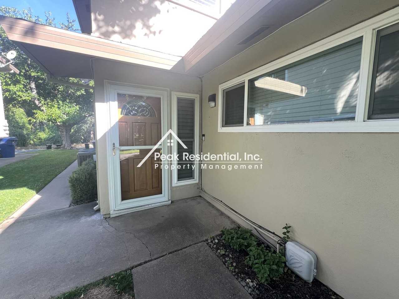 5153 Connecticut Dr #3 - Photo 3 of 18