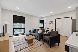 featured image of 423 E Michigan St