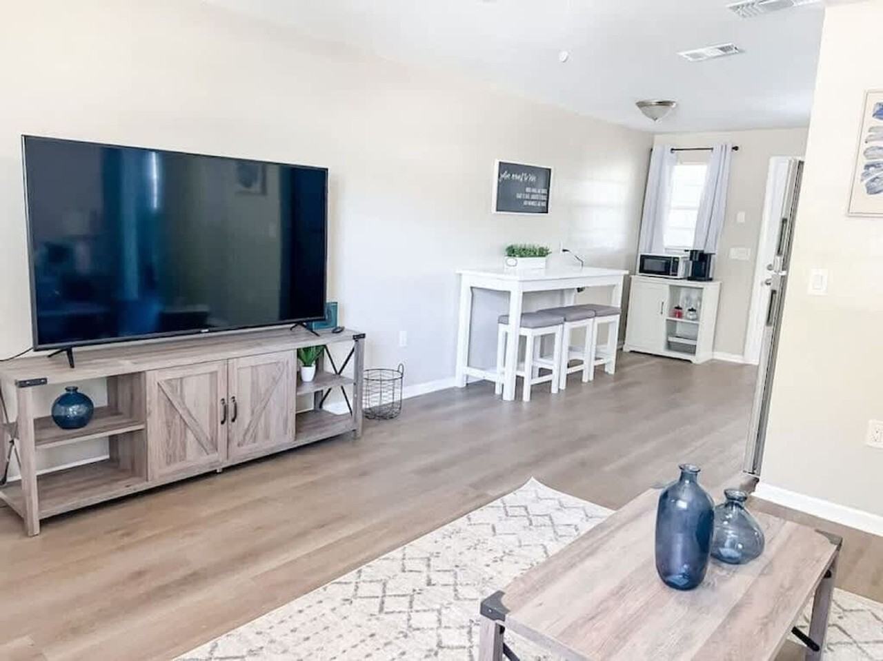 38548 Naomi Ave #1234476P - Photo 3 of 21