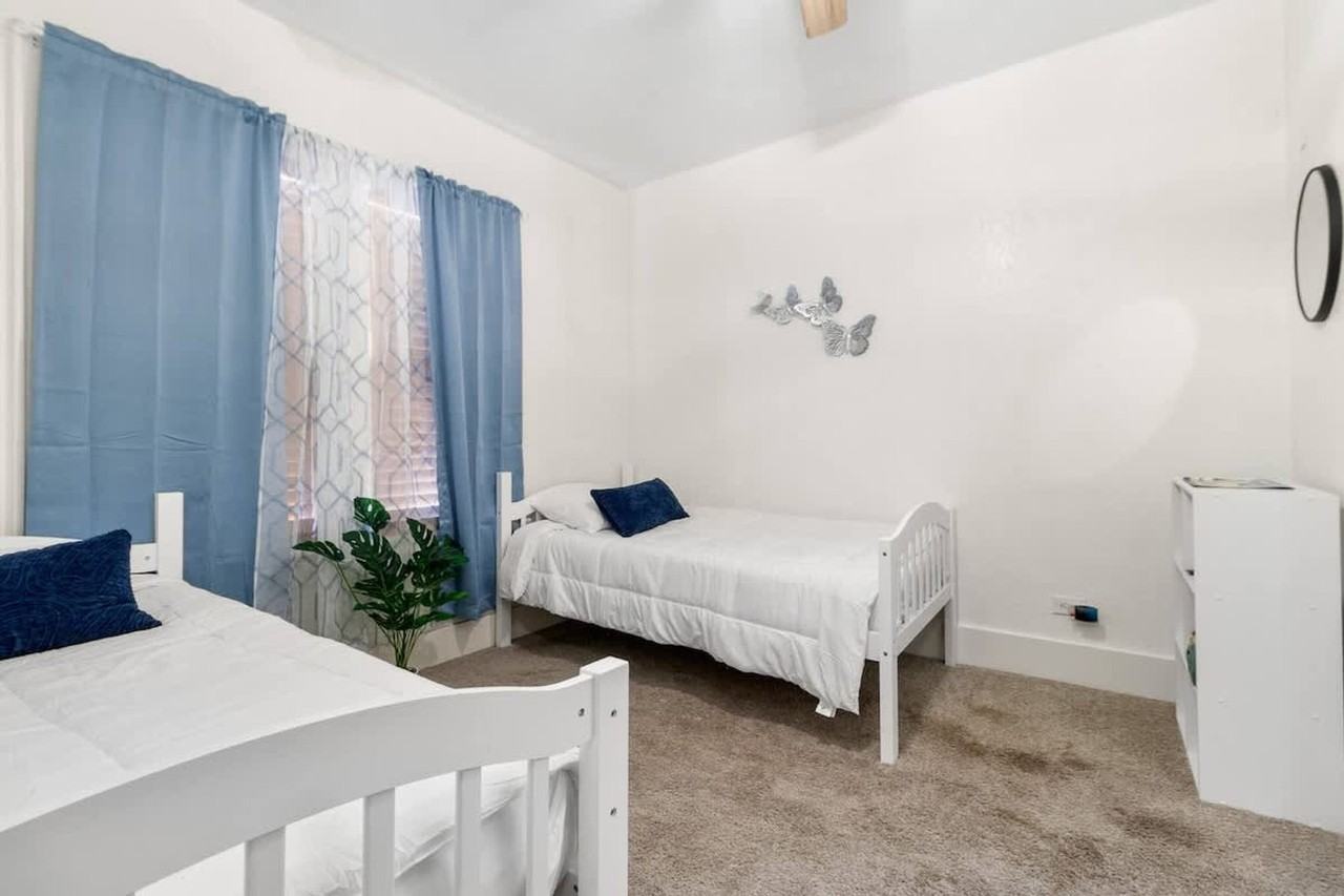 728 Johnson Ave #1234479P - Photo 5 of 35