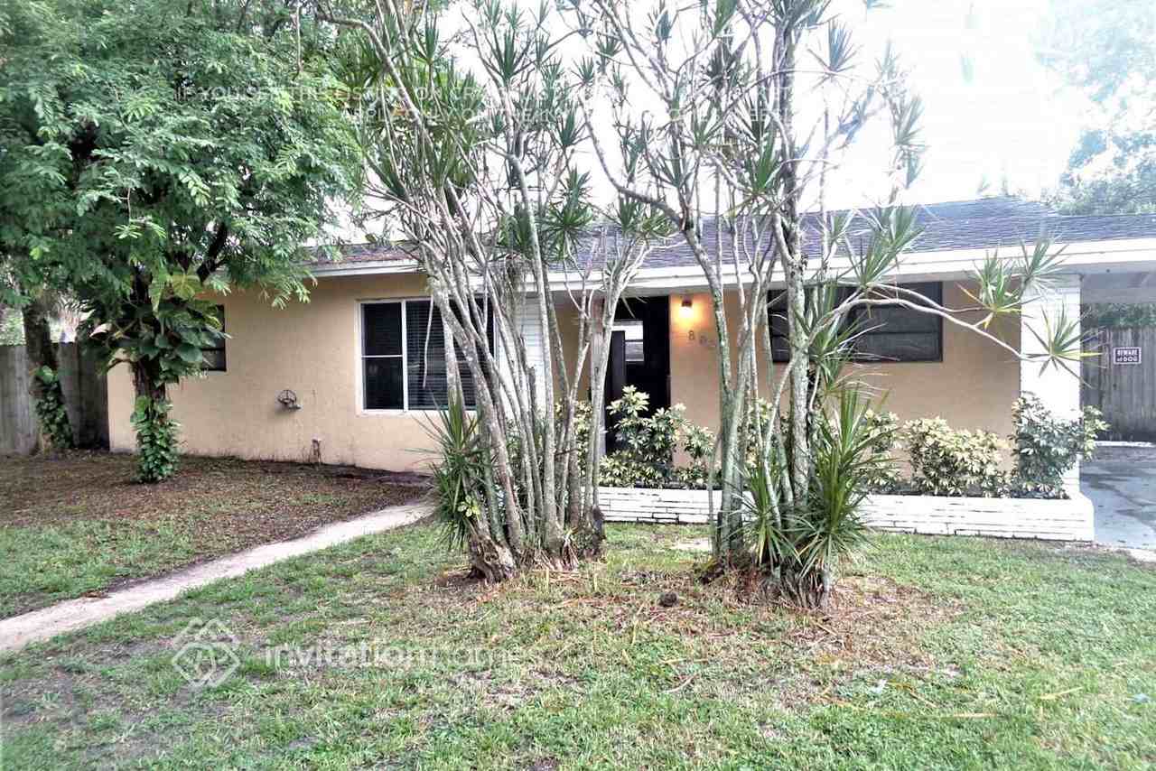 883 W Country Club Cir - Photo 2 of 23