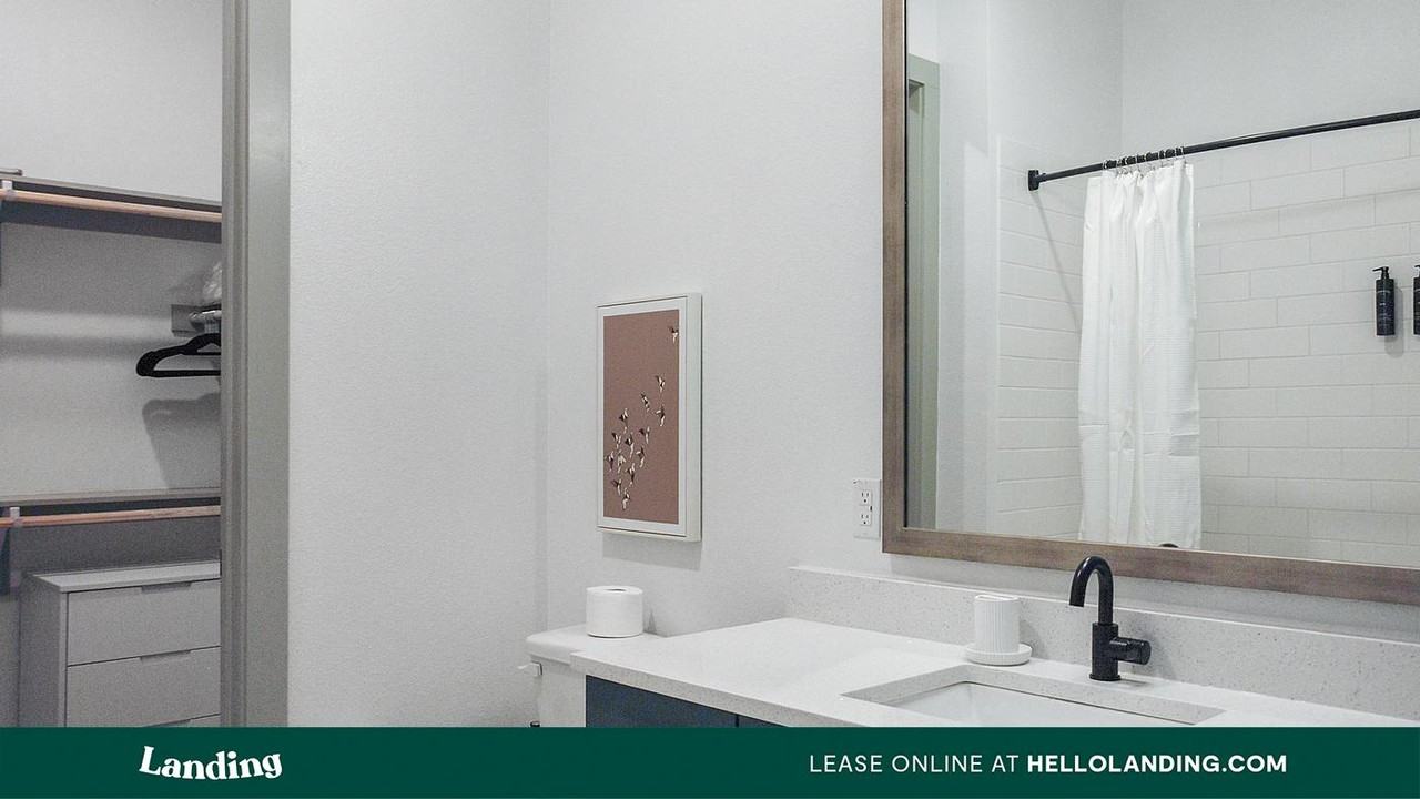 3706 Goodwin Ave - Photo 4 of 50