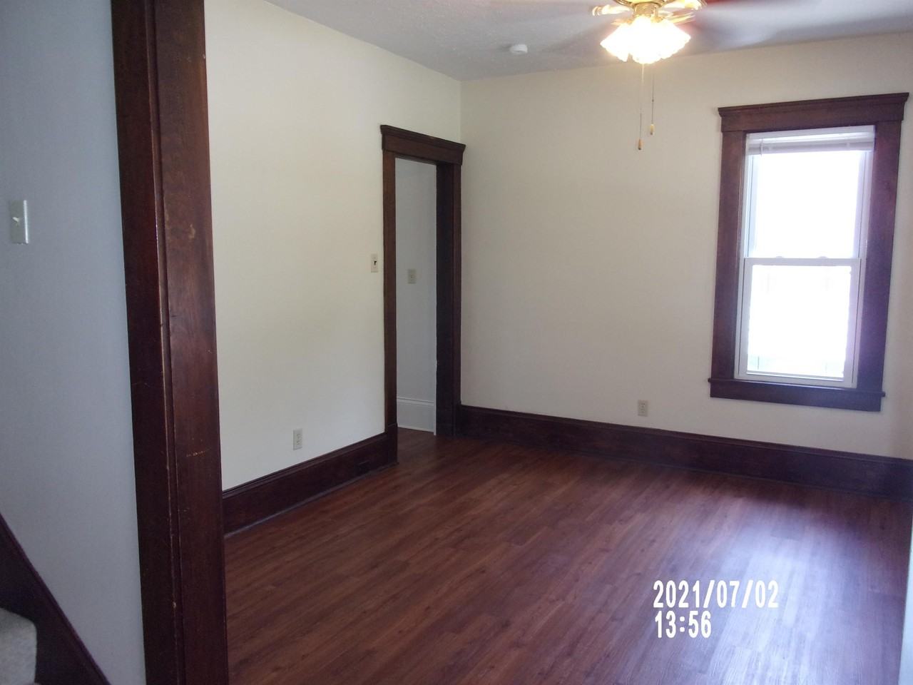 429 Lake St - Photo 3 of 17