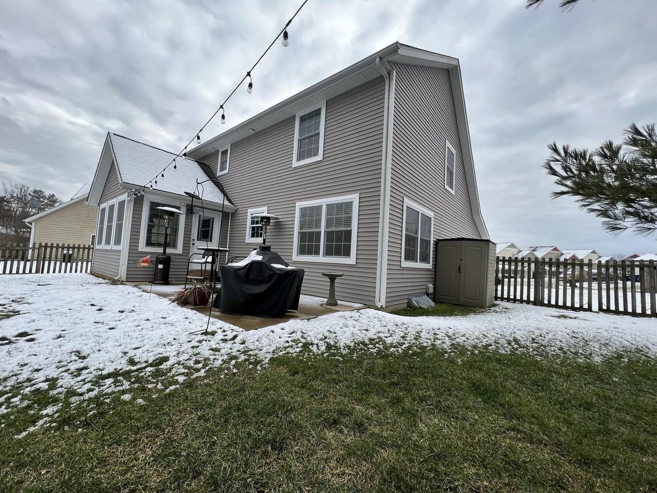 2883 E Garden Path - Photo 2 of 37