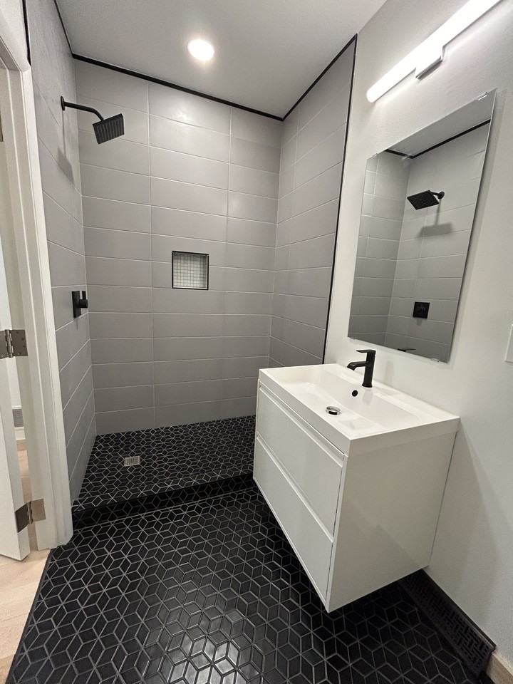 5149 Penn Ave #1 - Photo 3 of 10