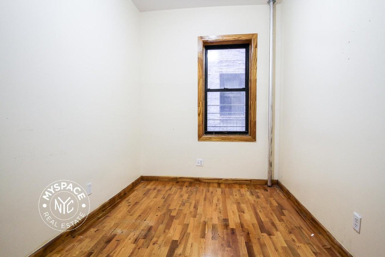 126 Graham Ave #3F - Photo 4 of 6