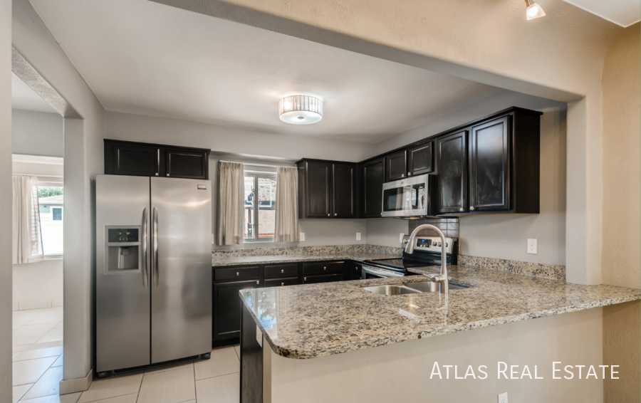 1350 Newport St - Photo 2 of 21