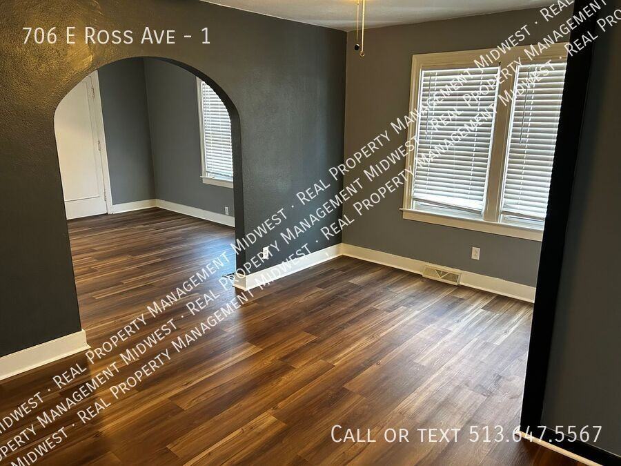 706 E Ross Ave #1 - Photo 2 of 13