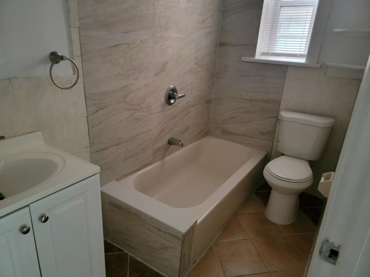 17 Fourth Avenue 5 - Photo 3 of 4