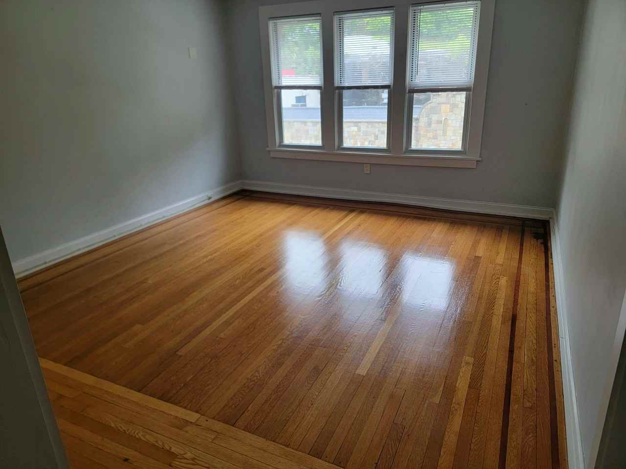 17 Fourth Avenue 5 - Photo 2 of 4