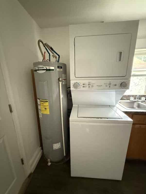 717 Falls St - Photo 3 of 10