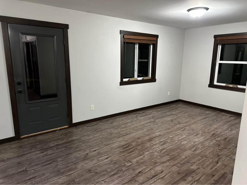 1042 E Madison St #B - Photo 3 of 14