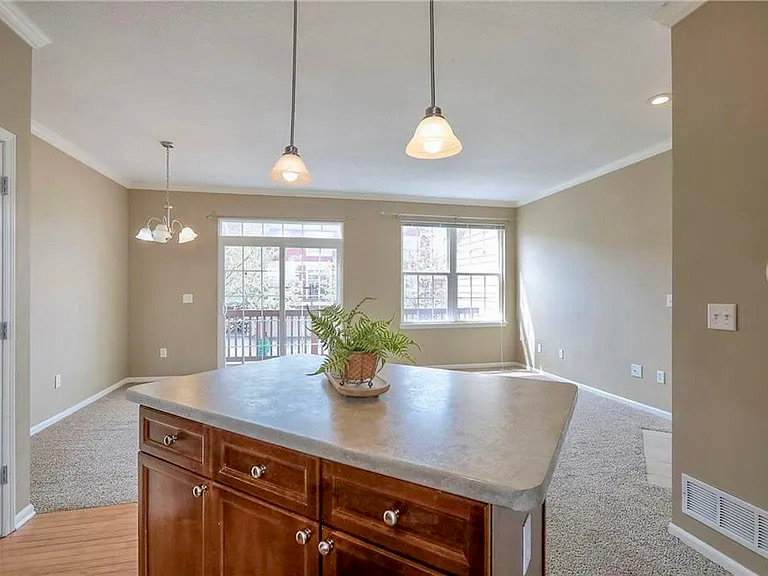 15808 Conser St - Photo 3 of 18