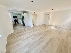 555 Oak St #204 - Photo 1 of 1