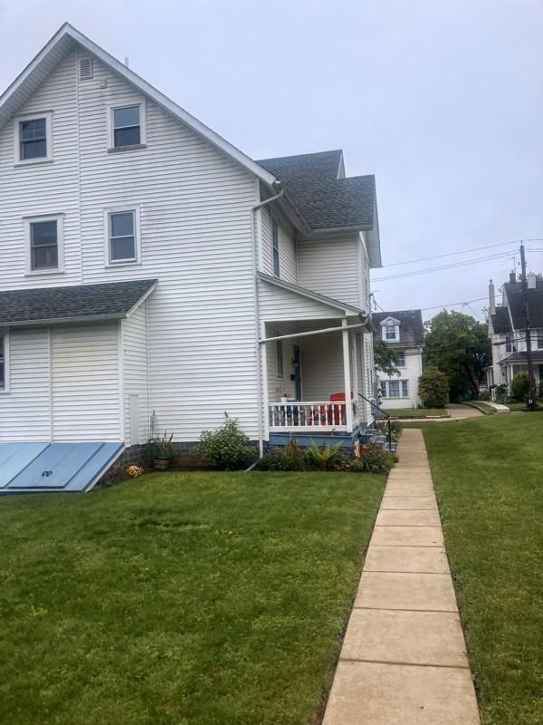 407 E Broad St #407 - Photo 2 of 10