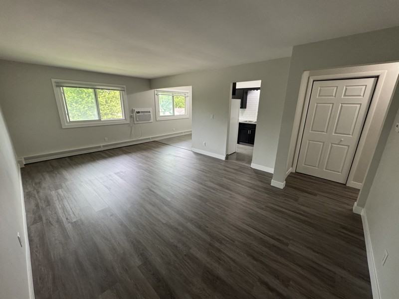 7902 Venus St - Photo 5 of 7