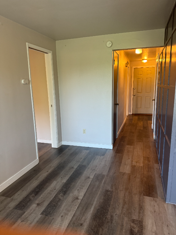 4742 22nd Ave Ne #4742 - Photo 4 of 13