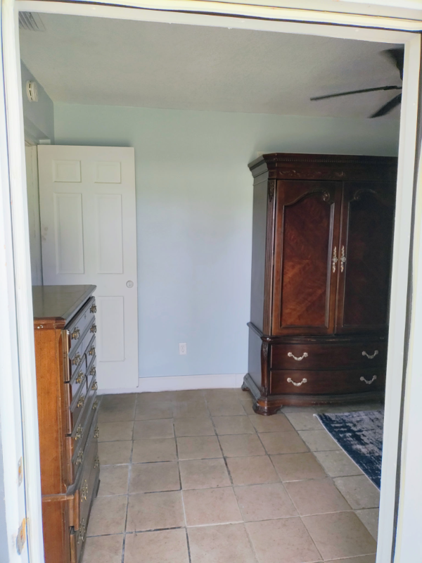 1113A E Oak St #A - Photo 4 of 11