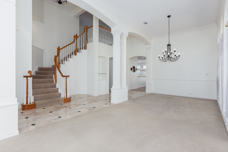 501 Crown Colony Dr - Photo 3 of 20