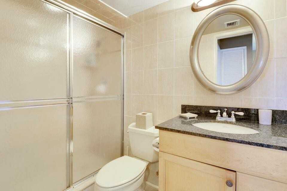 2350 Northeast 14th Street Causeway #406 - Photo 5 of 25