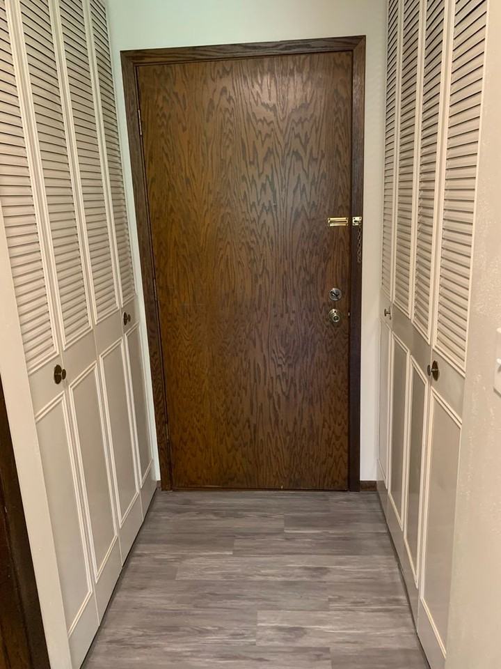 Sherry - Photo 2 of 50