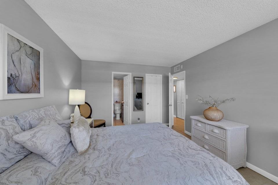 2850 Northeast 14th Street Causeway #308B - Photo 7 of 22