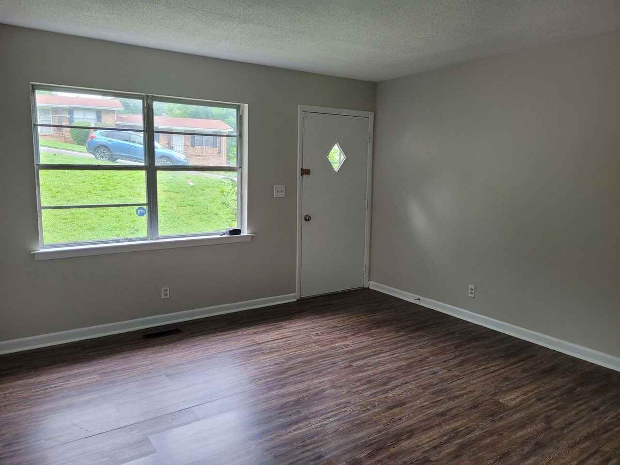 3602 Missionaire Ave - Photo 3 of 16