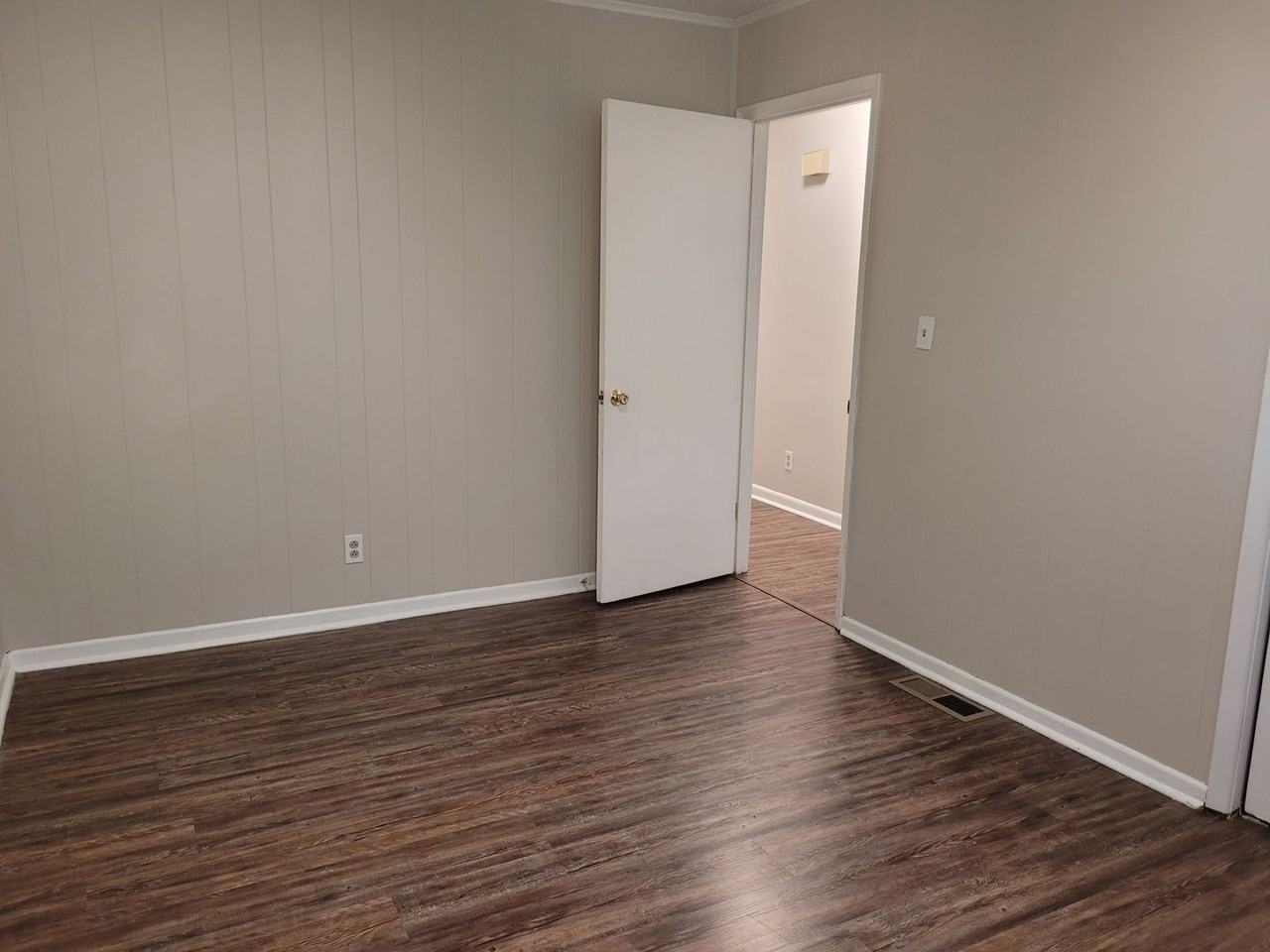 3602 Missionaire Ave - Photo 6 of 16