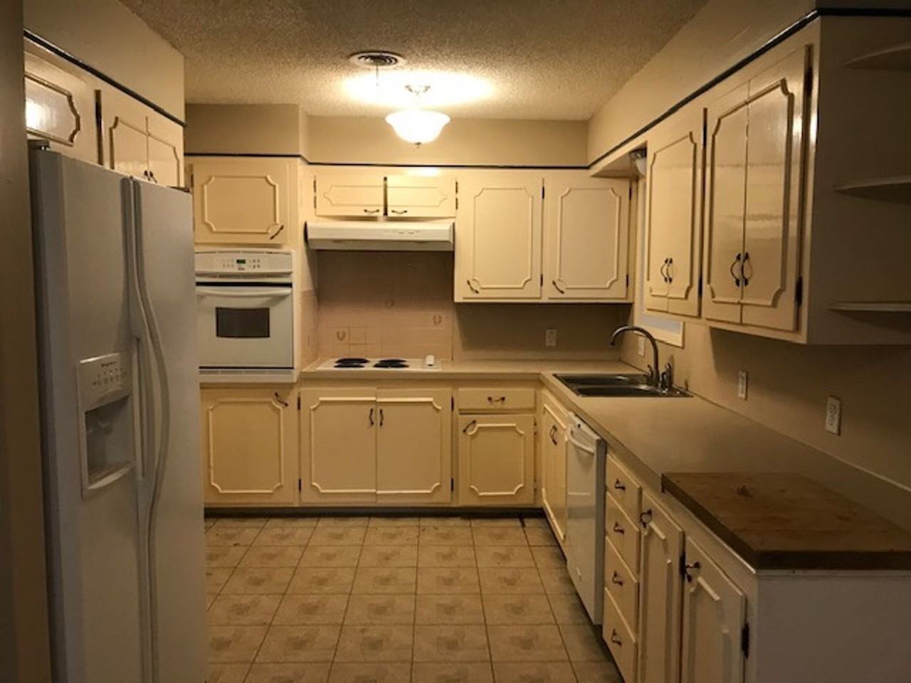 5234 Burbank Dr - Photo 5 of 18