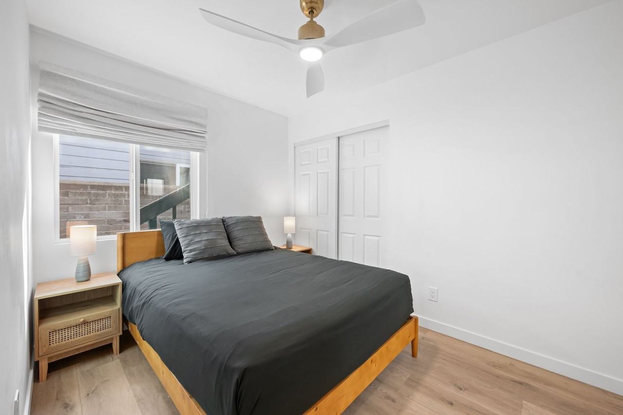 834 Island Ct - Photo 7 of 15