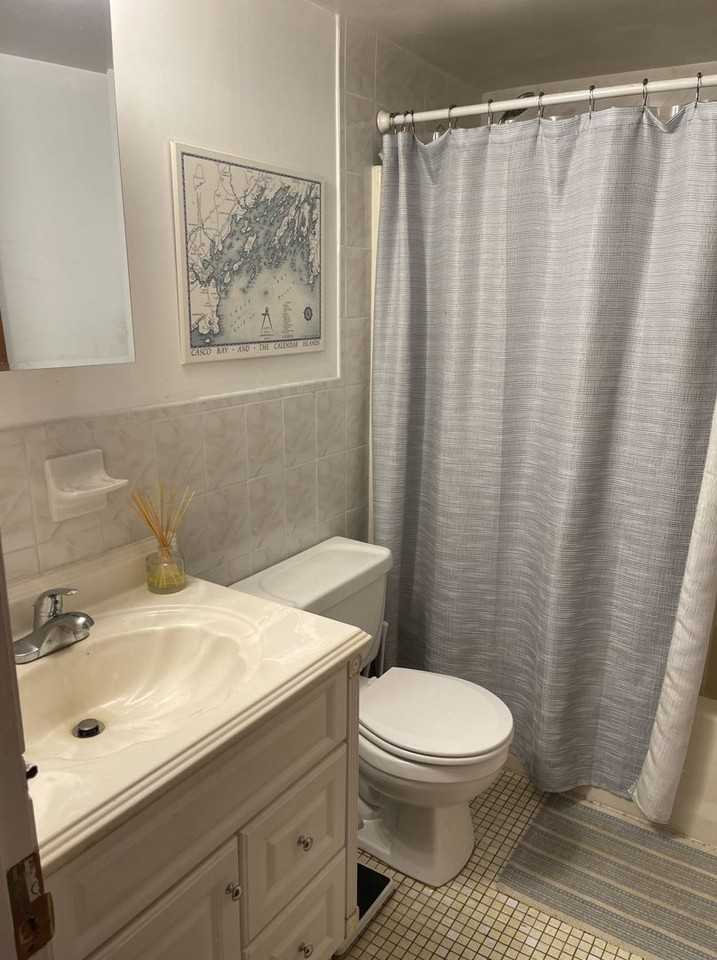 173 Adams St - Photo 6 of 15