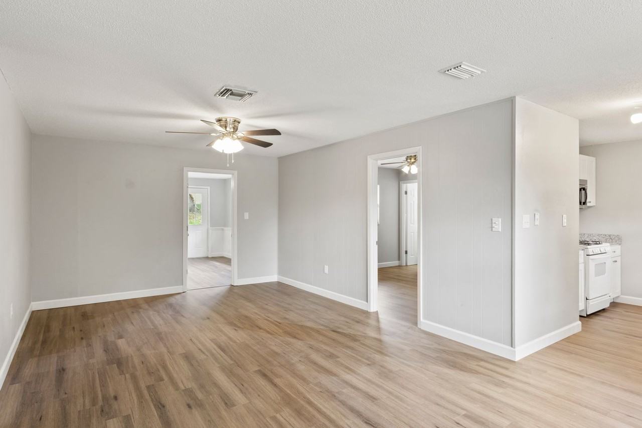 36124 E Spring Lake Blvd - Photo 7 of 16