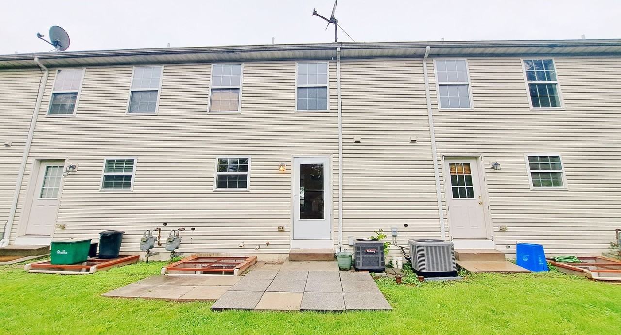 70 N Blettner Ave - Photo 2 of 34