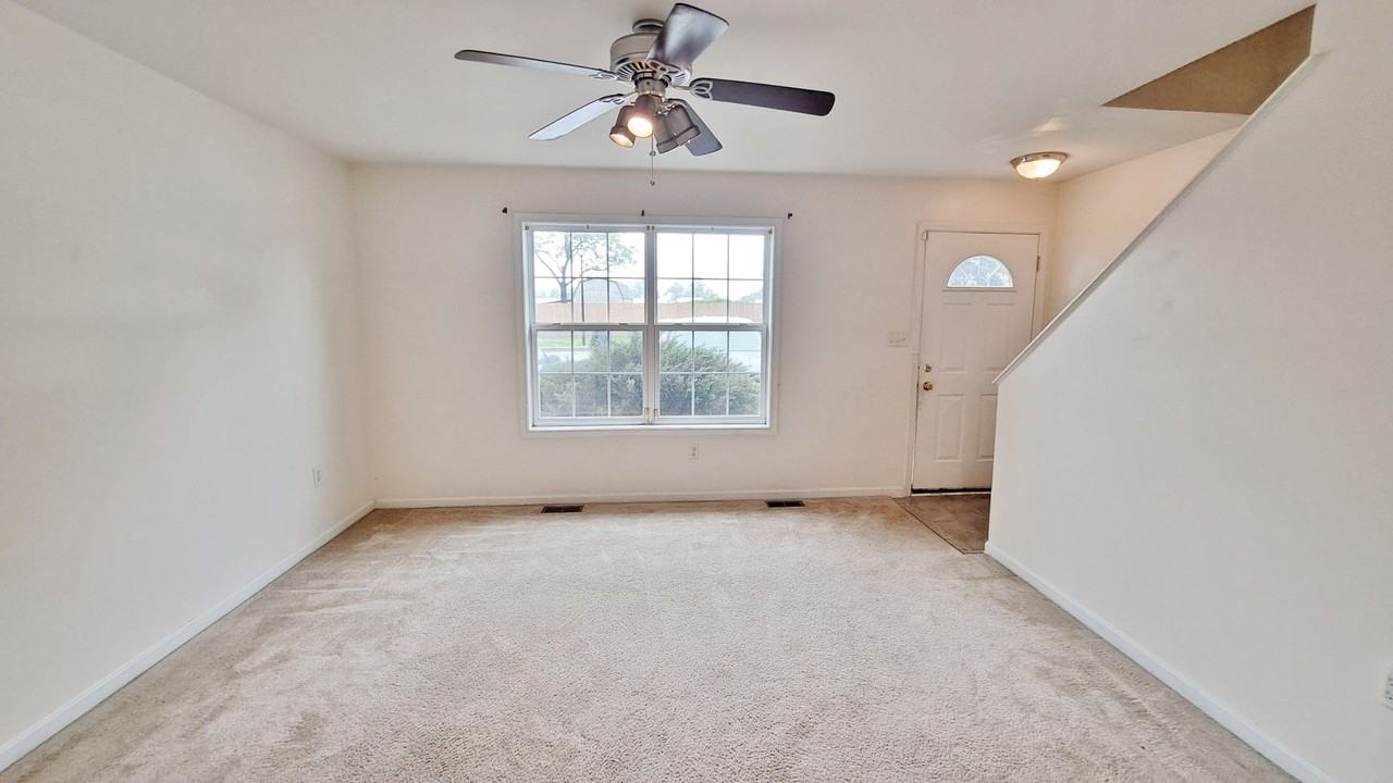 70 N Blettner Ave - Photo 3 of 34