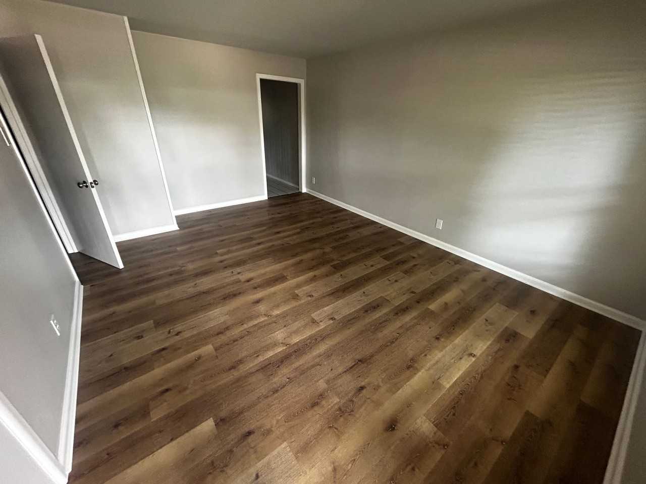 902 S Jefferson Dr - Photo 3 of 22