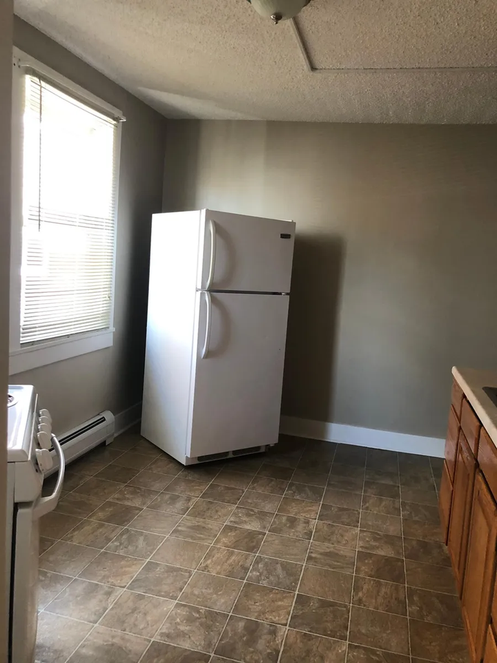 21 W Pine St #2A - Photo 2 of 8