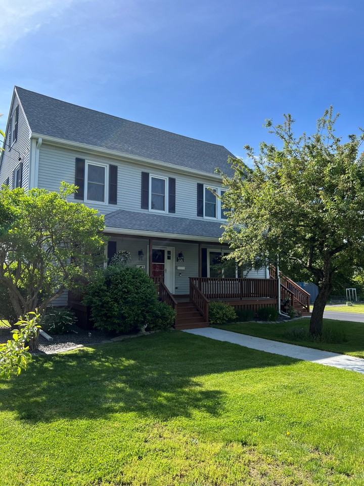 60 Mitton St #2 - Photo 2 of 18