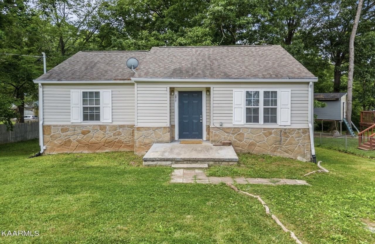 2917 Woodmont Rd #3C - Photo 2 of 23