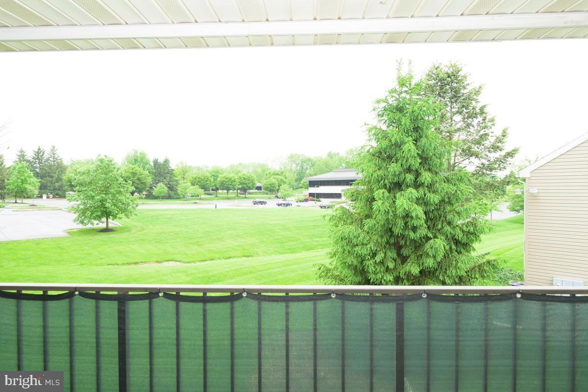 208 Kelly Ct #208 - Photo 2 of 24