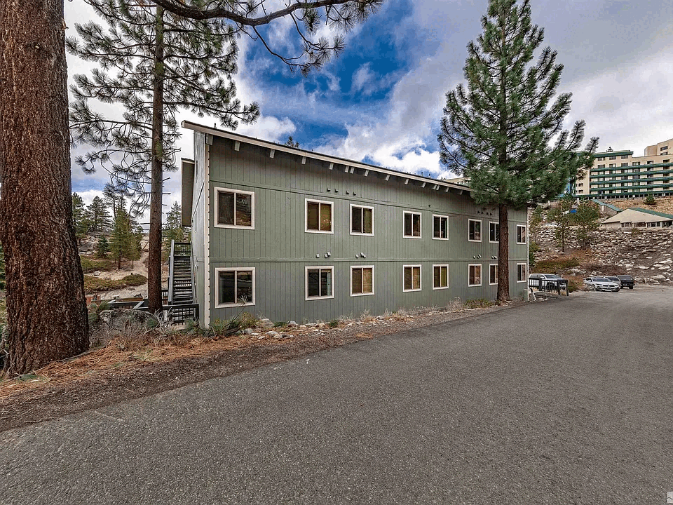 360 Galaxy Ln #B - Photo 7 of 20