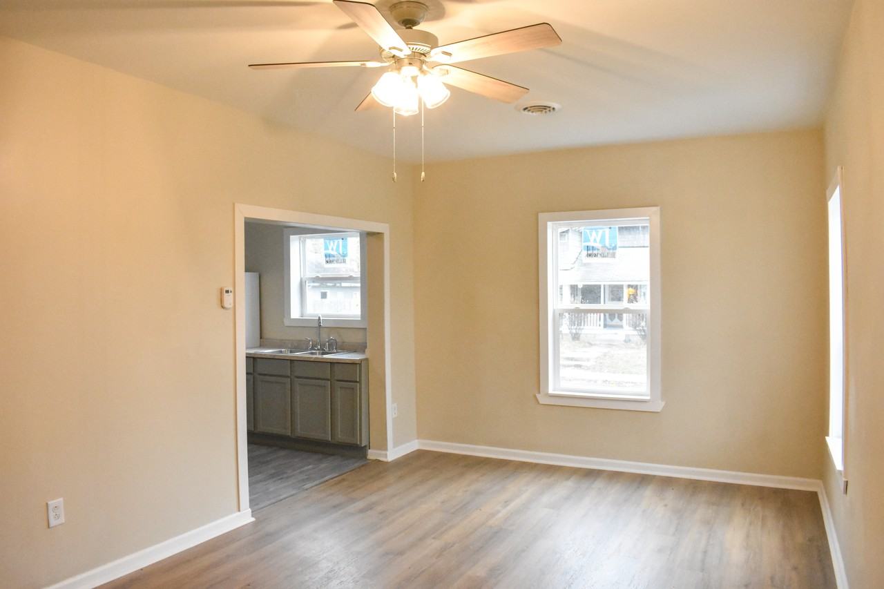 229 W 2nd St #NA - Photo 4 of 12