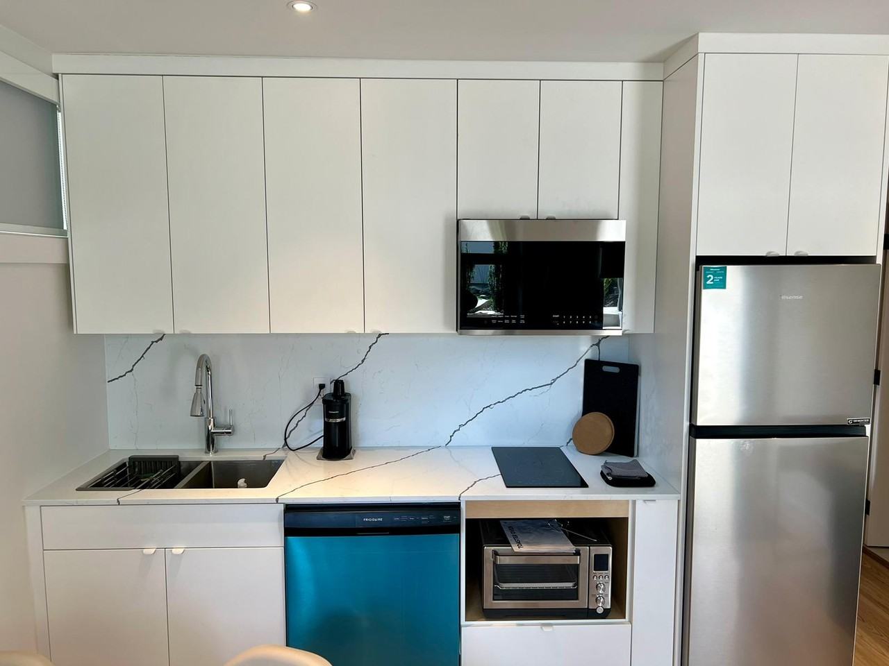 4126 West 15th Avenue - Photo 3 of 25