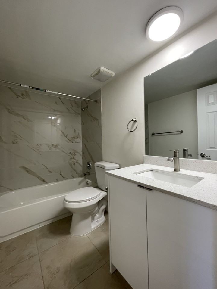 601 Southwest 2nd Avenue #2 - Photo 5 of 16