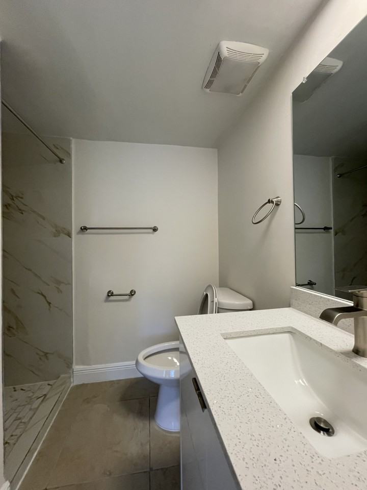 601 Southwest 2nd Avenue #2 - Photo 7 of 16
