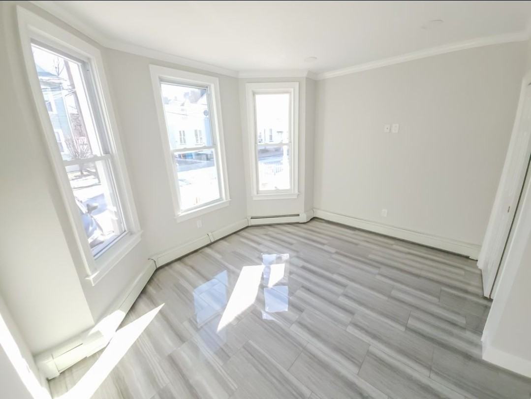 7409 2nd Avenue - Photo 5 of 9