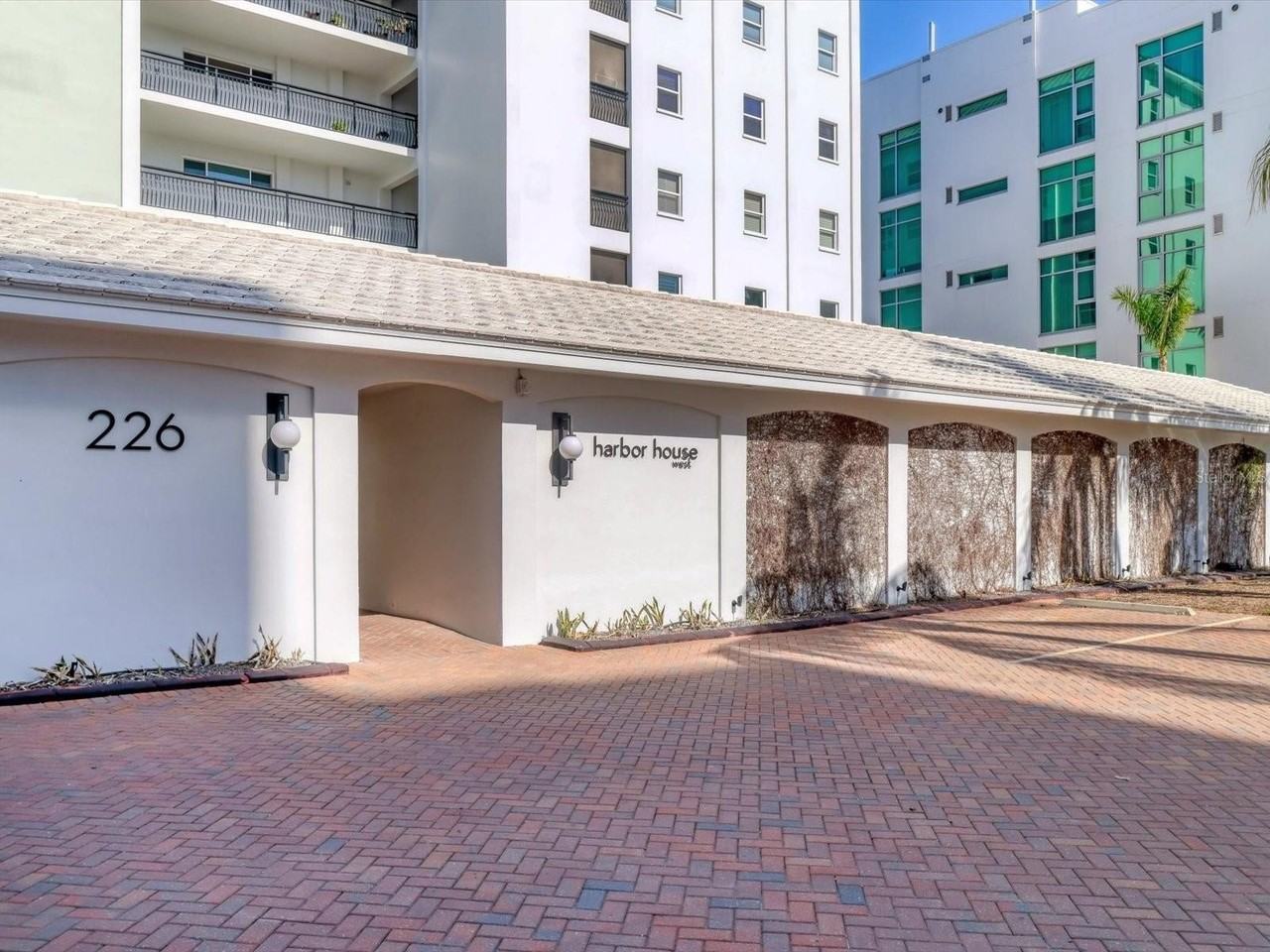 226 Golden Gate Pt #63 - Photo 7 of 48