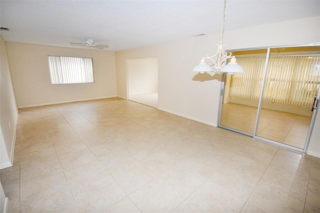 3961 Ashwood Ln #44 - Photo 3 of 19