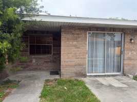 featured image of 3144 Bloomingdale Villas Ct