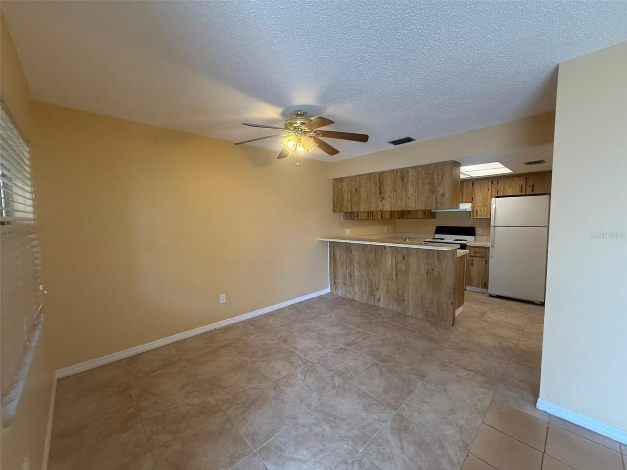 3144 Bloomingdale Villas Ct - Photo 5 of 18